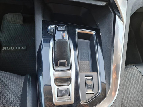 Peugeot 5008 2022