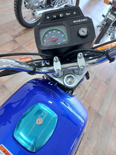 Imagen 9 de 15 de Suzuki Ax 100 2023 0km Rojo Moto Calle-suzuki Agronomia