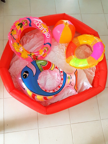 Alberca Inflable, 2 Salvavidas 1 Pelota De Playa (Usado)
