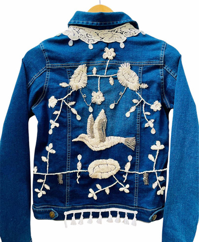 Campera De Jean Bordada Con Canutillos