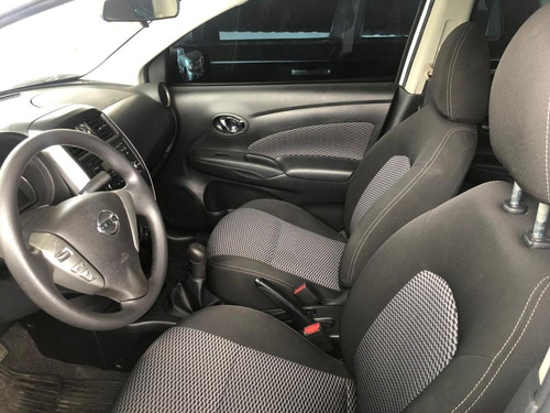 Nissan Versa 1.6 16v Flexstart S 2019