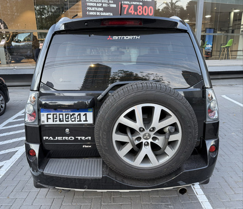 Mitsubishi Pajero TR4 2.0 4X2 16V 140CV FLEX 4P AUTOMÁTICO
