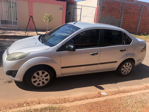 Imagem 1 de 7 de Ford - Fiesta