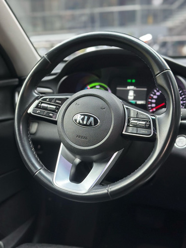 Kia Optima Zenith Hibrido 2020