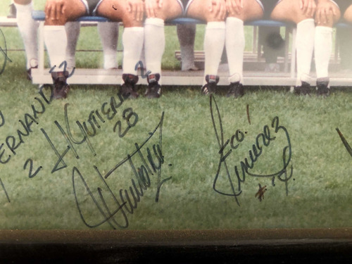 Foto Del Cf Monterrey Autografiada Por La Aplanadora.
