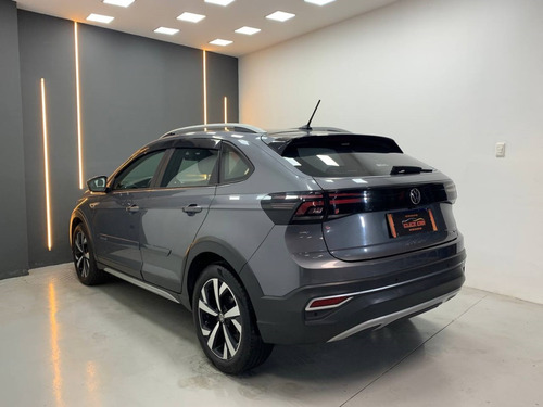 Volkswagen Nivus 1.0 200 TSI TOTAL FLEX HIGHLINE AUTOMÁTICO
