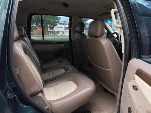 Ford Explorer Eddie Bauer Modelo 2005