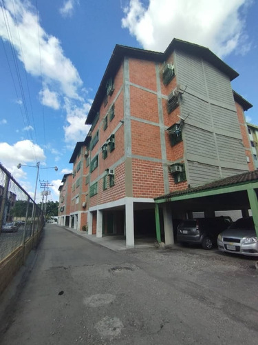 Nestor Y Vanessa Venden Apartamento En Naguanagua Res Villa Bella Ina-410