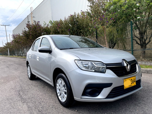 Renault Logan 1.6 Privilege / Intens