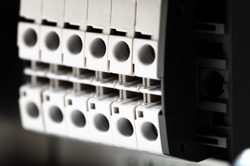 Industronic, Regulador De Voltaje 3000va, 120v Monofásico