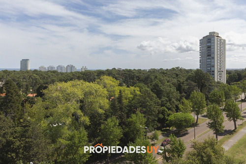 Apartamento En Venta En Roosevelt Punta Del Este, 2 Dormitorios, 2 Baños