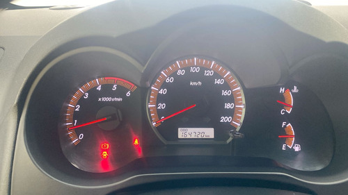 Imagen 18 de 25 de Toyota Hilux 3.0 Srv