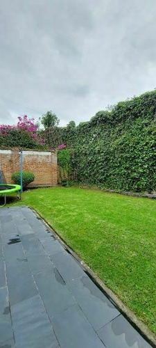Imagen 25 de 30 de Venta De Casa En Condominio Con Jardín Cerca Del Ángeles Del