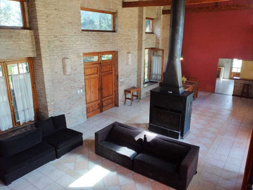 Imagen 6 de 9 de Casa Quinta Benavidez 2500mts 12 Personas