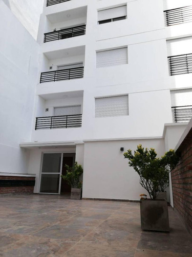 Imagen 3 de 16 de Venta Dpto 1 Dorm A Estrenar Con Patio. Italia 1500