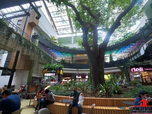 Local En Venta En Medellín - El Poblado