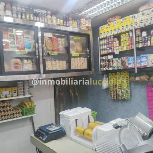 Fondo De Comercio En Venta, Catia La Mar, Ref 484