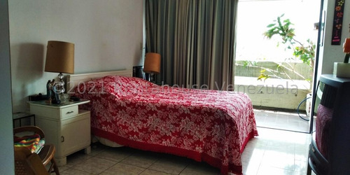 Imagen 6 de 16 de Prados Del Este Humboldt Venta De Penthouse 21-25614