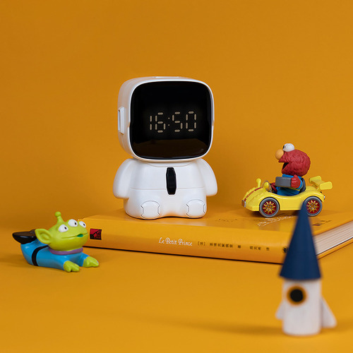 1 Despertador Inteligente Con Diseño De Astronauta De