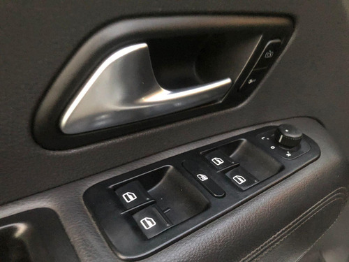 Imagem 10 de 12 de Volkswagen Amarok Highline