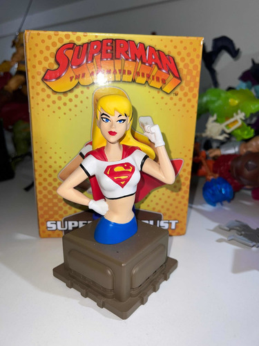 Super-girl Superman Animated Busto -diamond Select - Resina