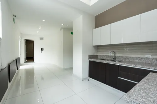 Oficina En Arriendo/venta En Chico Norte. Cod A1105065
