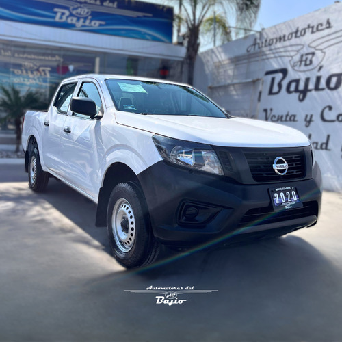 Nissan NP300 T/M DOBLE CABINA S AC PAQ SEG 6VEL