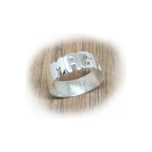 Anillos con letras caladas hotsell