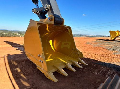 Escavadeira Hidráulica John Deere 130g Ano 2021 Com 1.214 H