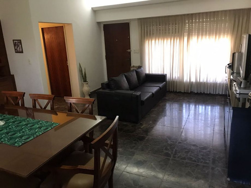 Chalet En Venta En Bernal Centro