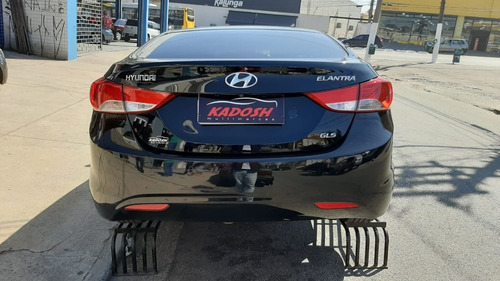 Hyundai Elantra 2012
