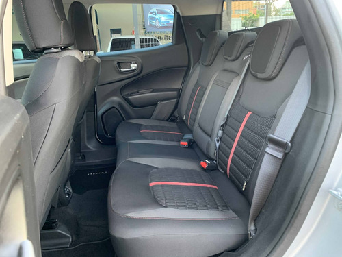 Fiat Toro 1.8 16v Evo Flex Freedom At6