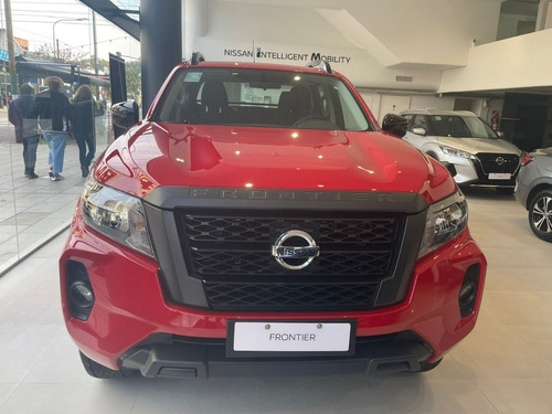 Imagen 3 de 25 de Nissan Frontier 2023 2.3bt X-gear 4x4 At L22