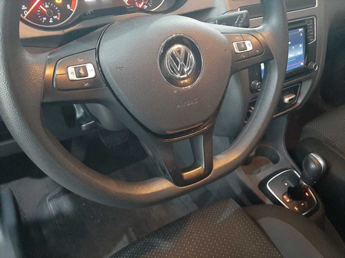 Volkswagen Fox 2018 1.6 Connect Total Flex I-motion 5p