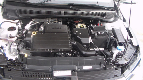 Volkswagen Polo Highline 1.6 Msi 110cv At