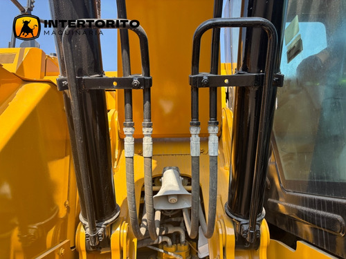 Excavadora Cat 325