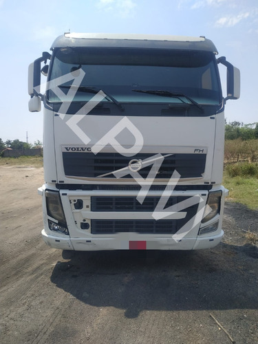 Imagem 2 de 12 de Cavalo 6x4 Volvo Fh 440 Ano 2011