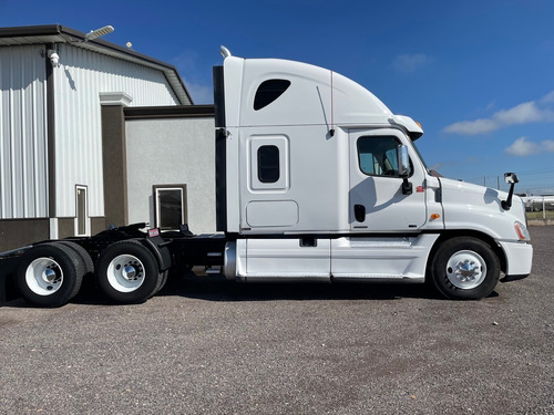 Imagen 10 de 15 de Freightliner Cascadia