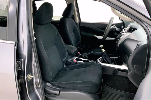 Imagen 7 de 15 de Nissan Np300 Frontier 4x2 4 Pts Pro 4x, V6, 40l, Ta, A/ac,