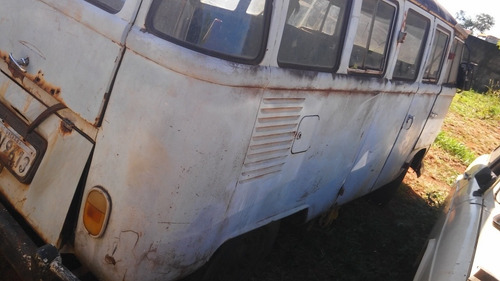 Imagem 13 de 14 de Volkswagen Kombi Corujinha 1972