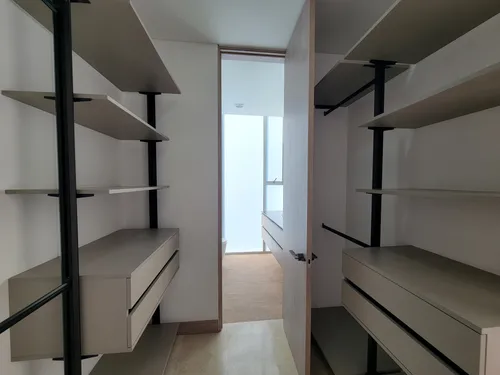 Apartamento En Venta En Altos De Menga. Cod V11426
