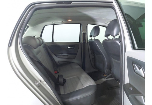 Imagem 13 de 15 de 150358 - Volkswagen Fox 2015 Com Garantia