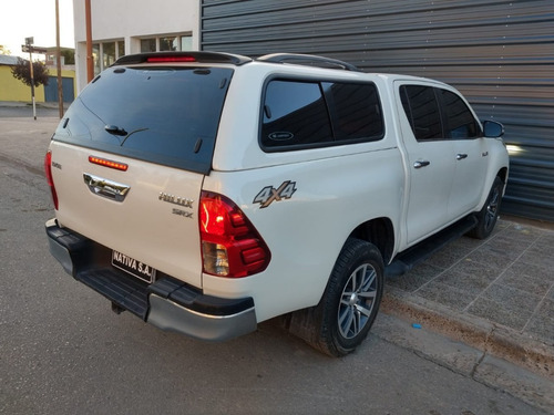 Toyota Hilux 4x4 D/c Srx 2.8 Tdi 6 A/t 2017