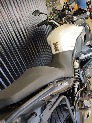 Imagen 10 de 21 de Benelli Tnt 600 Gt ( No Kawasaki Versys 300 Honda Xre 300 )