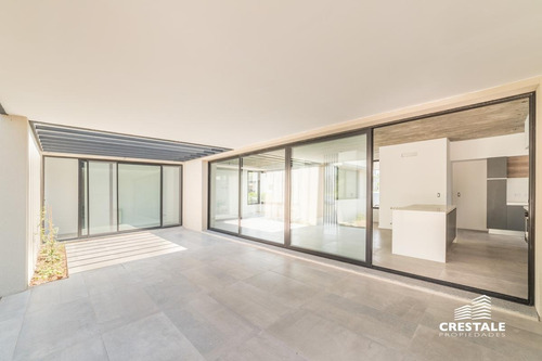 Imagen 9 de 29 de Importante Casa 3 Dormitorios Venta. Jardin, Piscina - San Sebastian