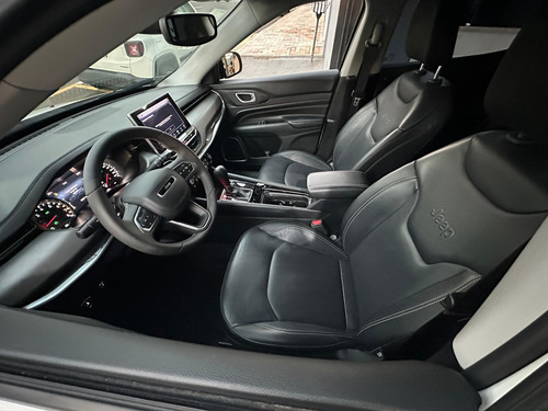 Jeep Compass LONG. T270 1.3 TB 4x2 Flex Aut.