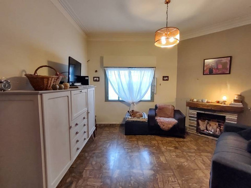 Imagen 3 de 30 de Venta De Casa Con Terraza En Villa Del Parque