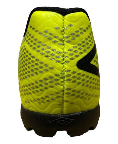 Imagen 2 de 4 de Botines Hombre Umbro Ultraskin Lefan