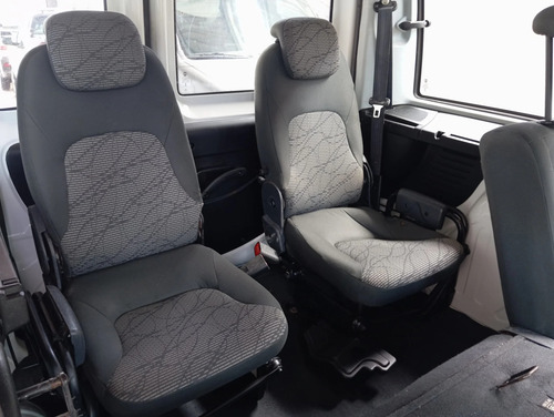 Fiat Doblo 1.8 MPI ESSENCE 7L 16V FLEX 4P MANUAL