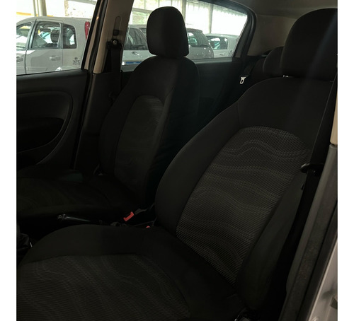 Fiat Punto 1.4 ATTRACTIVE 8V FLEX 4P MANUAL